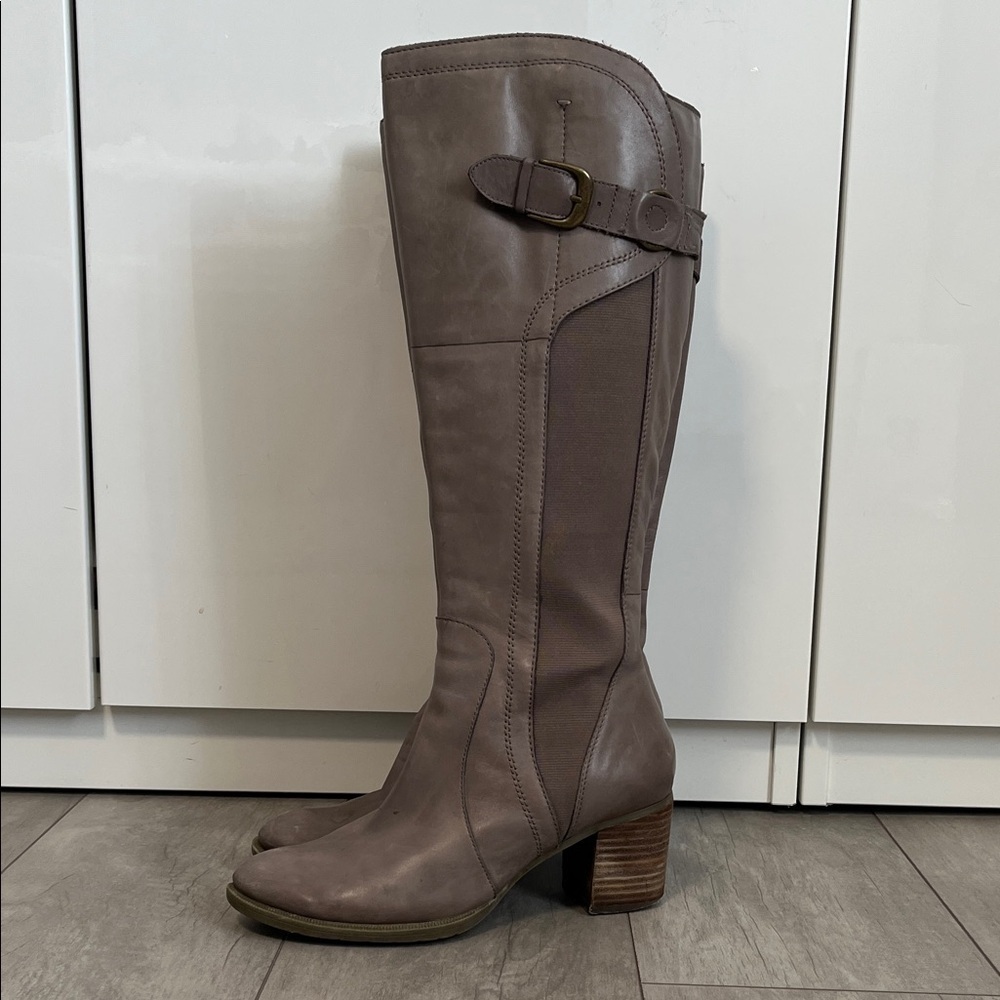 LATIGO Vintage Wash Taupe Heeled Knee High Wide Calf Boots, Size 9.5